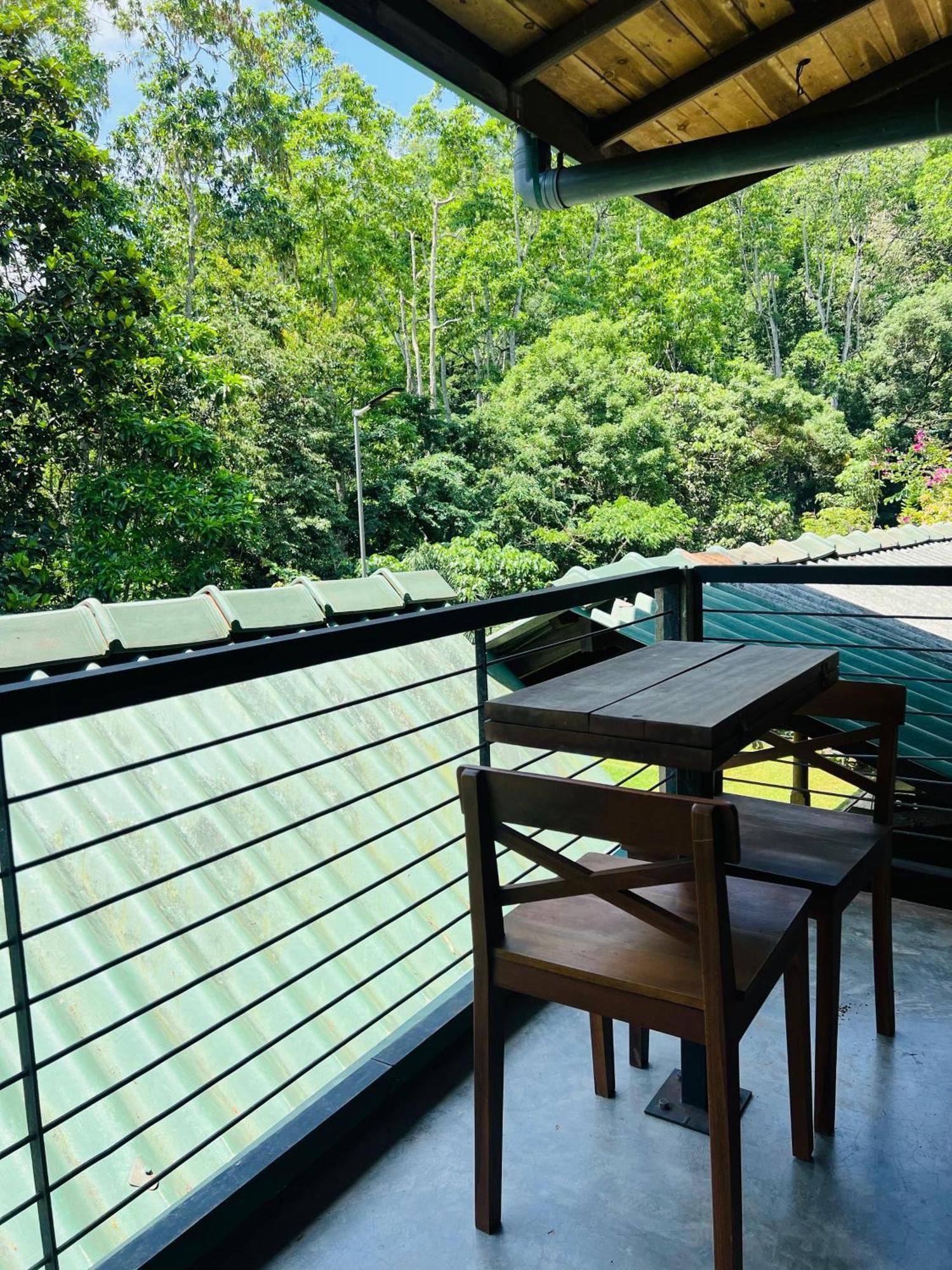 Aayu Hanthana Boutique