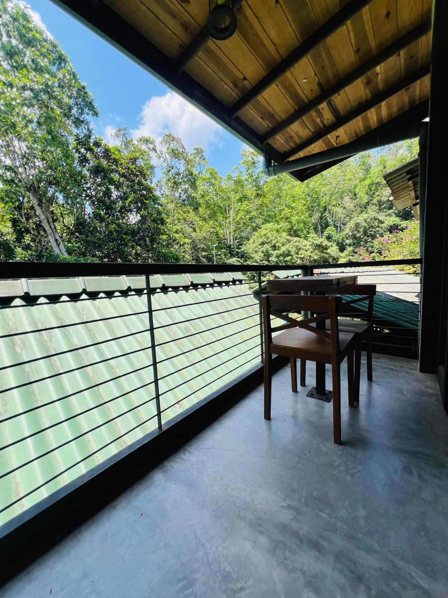 Aayu Hanthana Boutique
