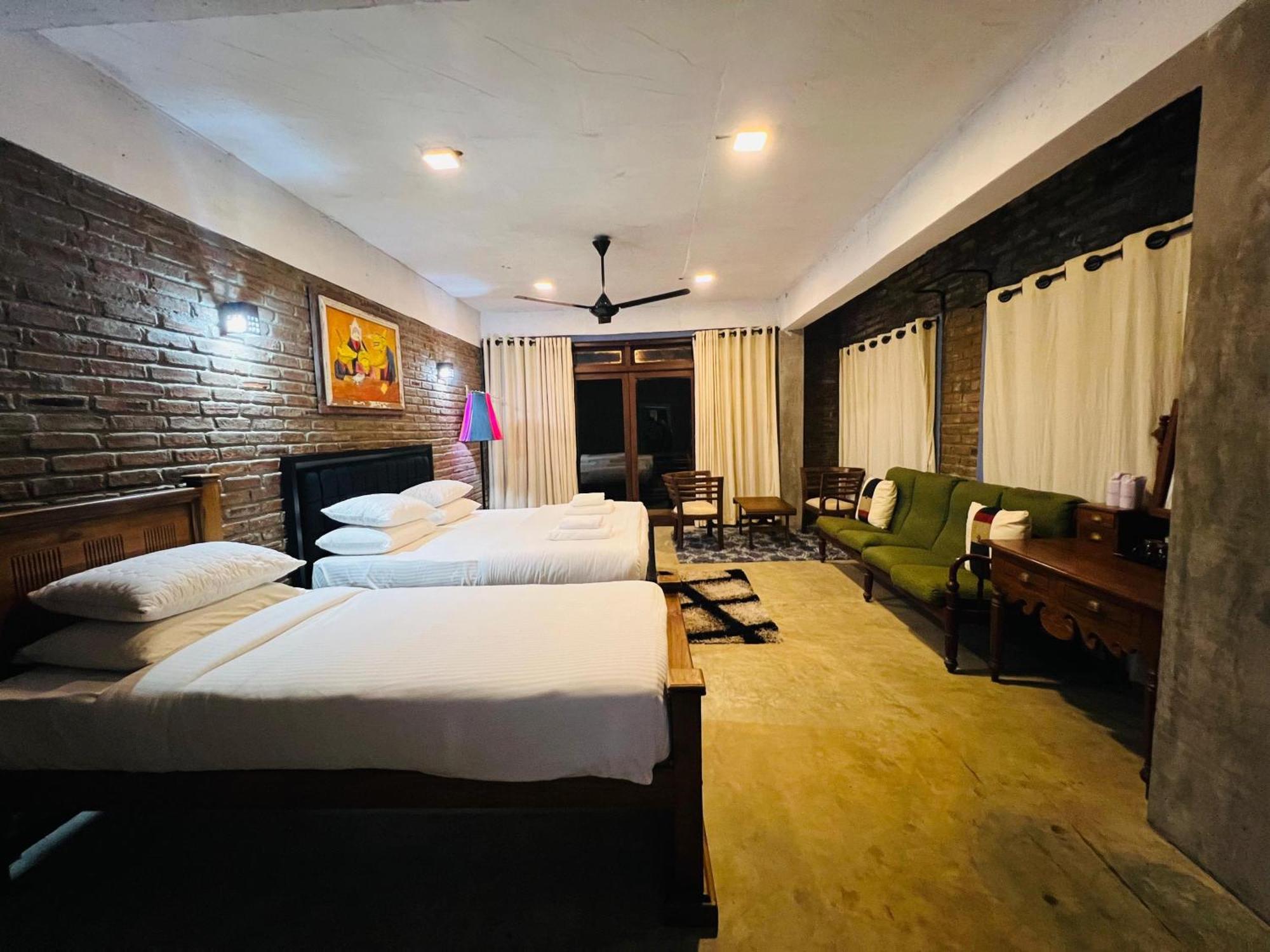 Aayu Hanthana Boutique * Kandy