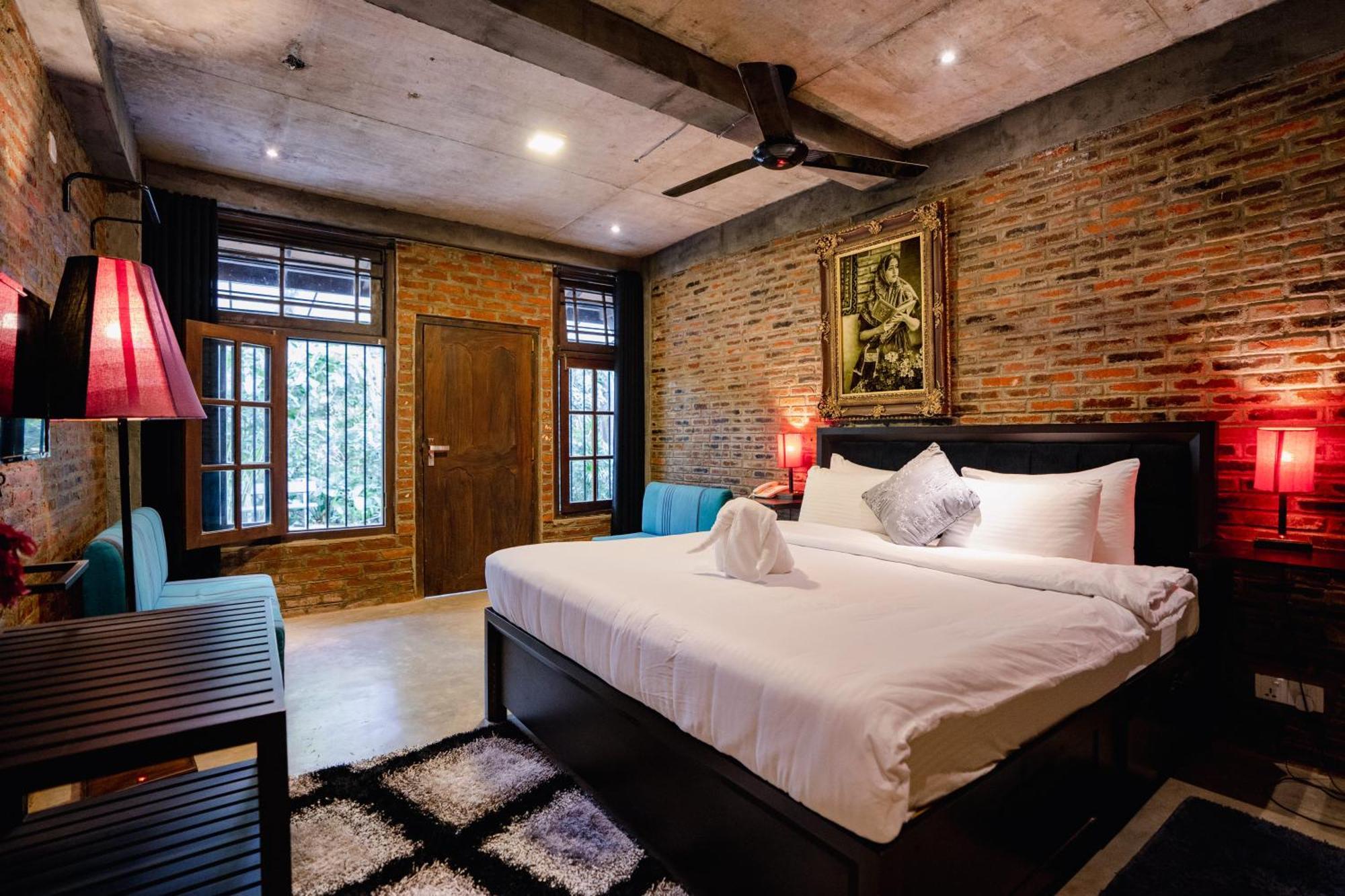 Aayu Hanthana Boutique